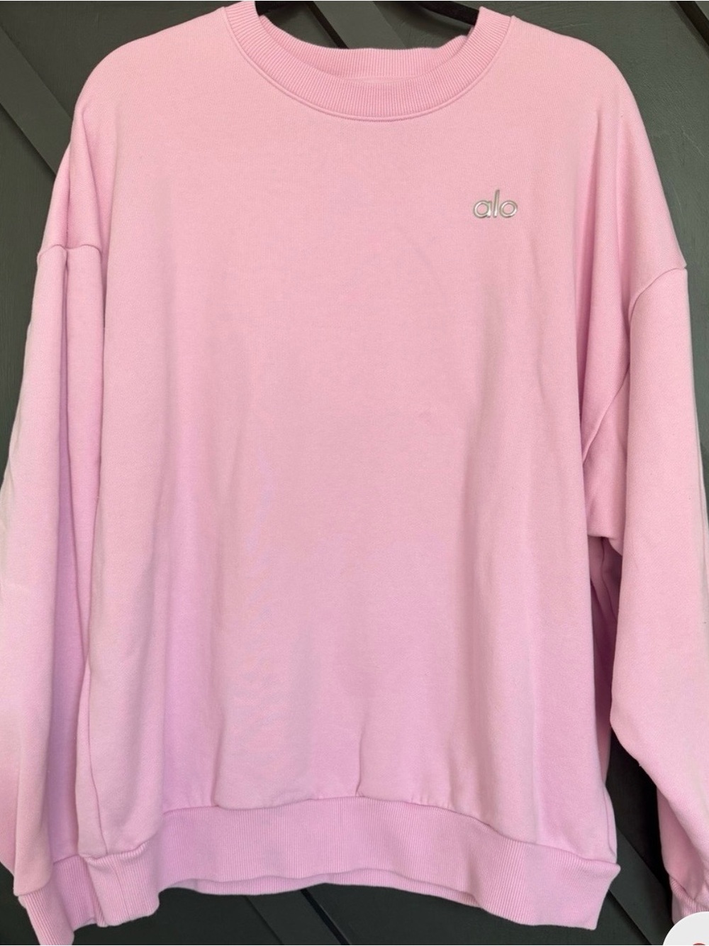 ALO Yoga Oversized Crewneck Sweatshirt in Light Pink